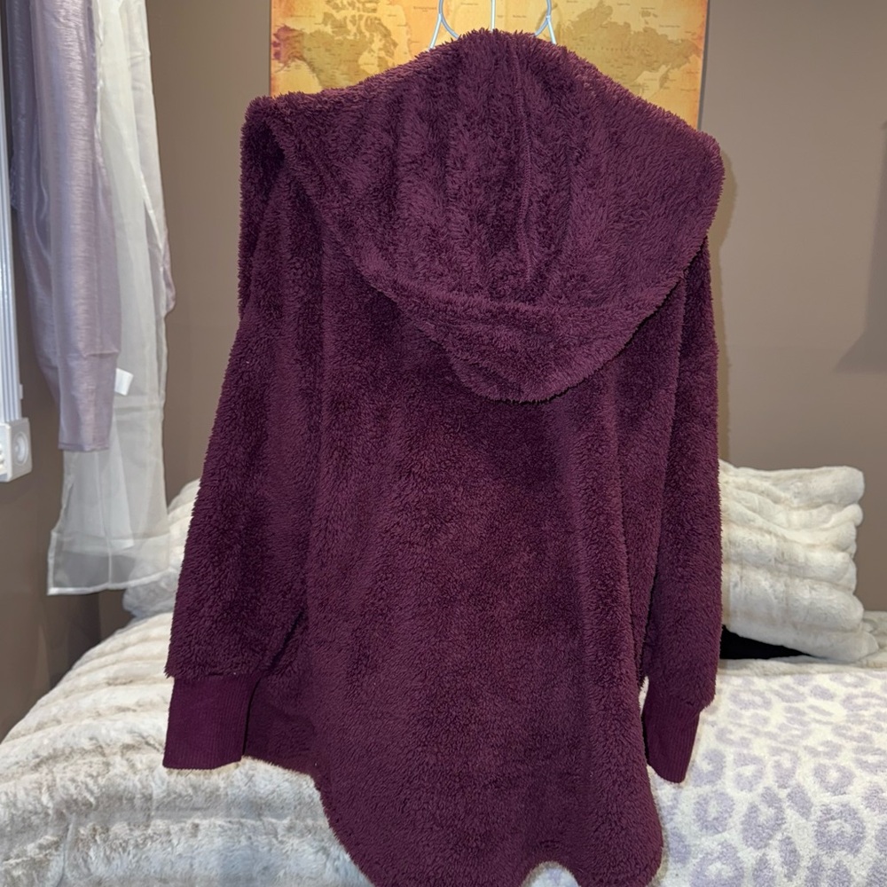 Hippie Rose Maroon Faux Fur Cardigan - Picture 2 of 4